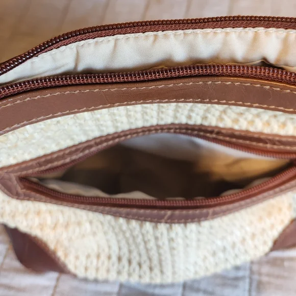 Boho Straw Crossbody Purse - Picture 6 of 7